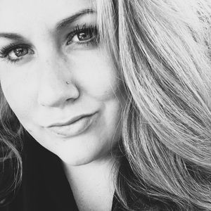 Meet your Posher, Casey